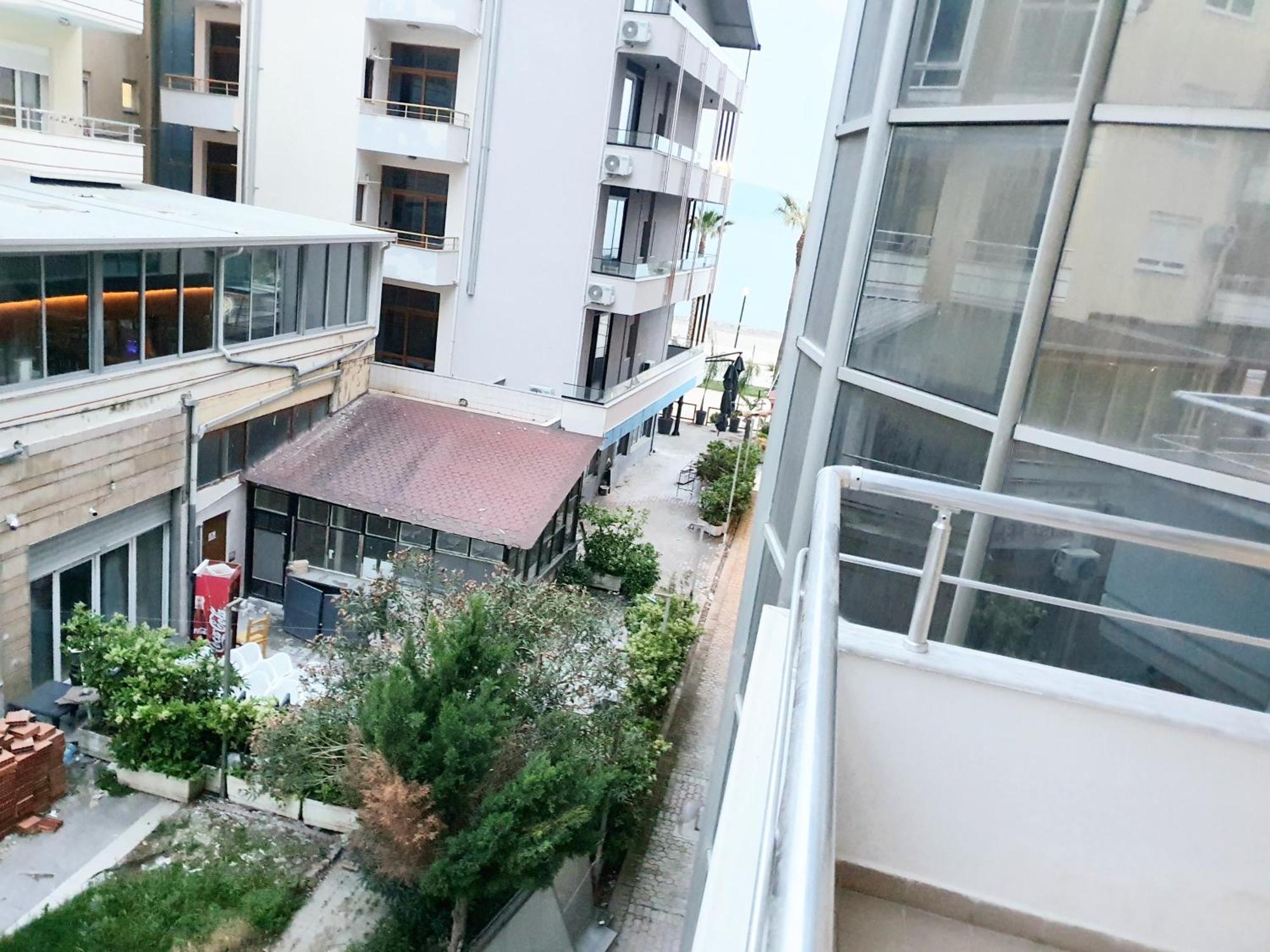 Apartment Me Qera Lungomare Vlore Medem1 Exterior foto