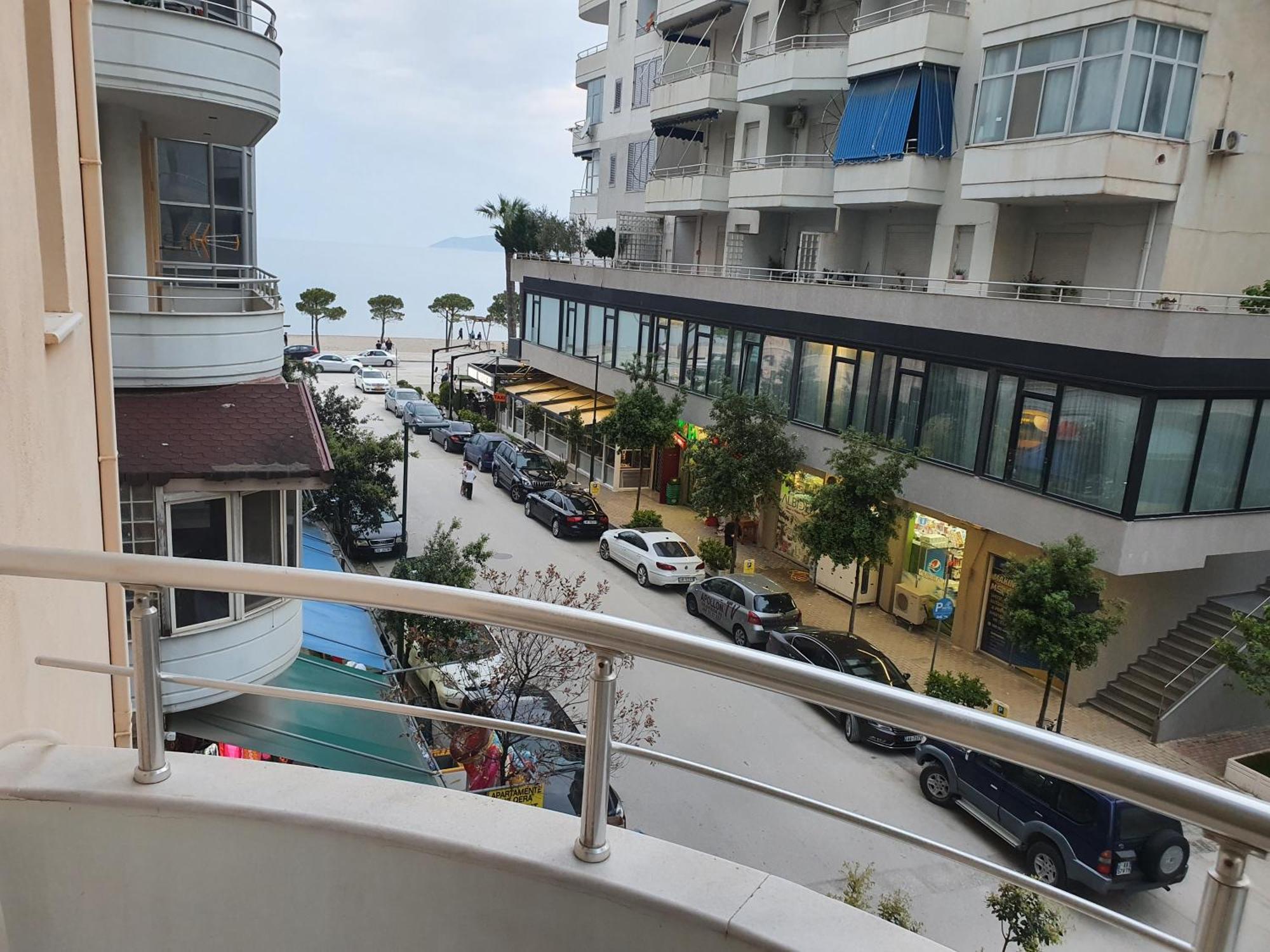 Apartment Me Qera Lungomare Vlore Medem1 Exterior foto